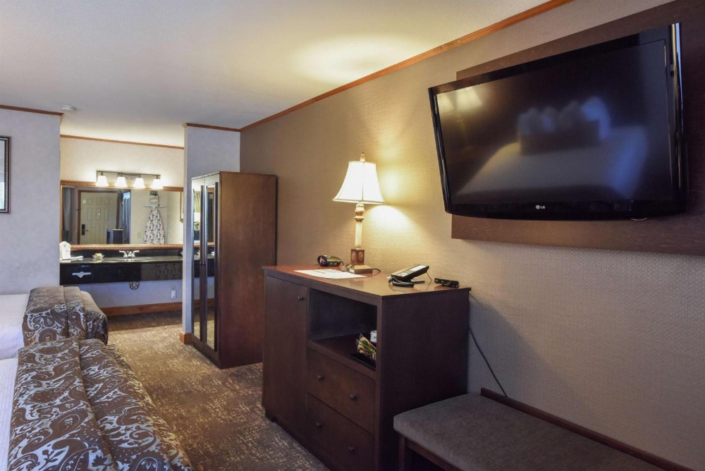 Best Western Plus Dockside Waterfront Inn Main image